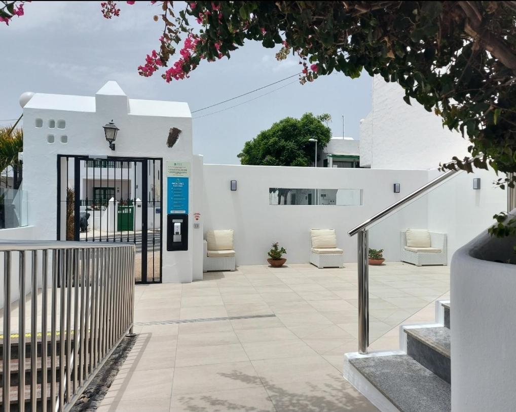 Apartamentos Acuario Sol Puerto del Carmen  Eksteriør billede