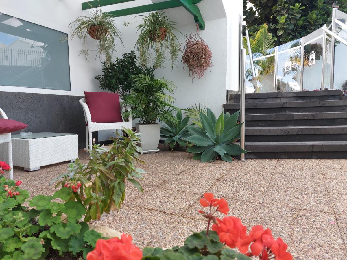Apartamentos Acuario Sol Puerto del Carmen  Eksteriør billede