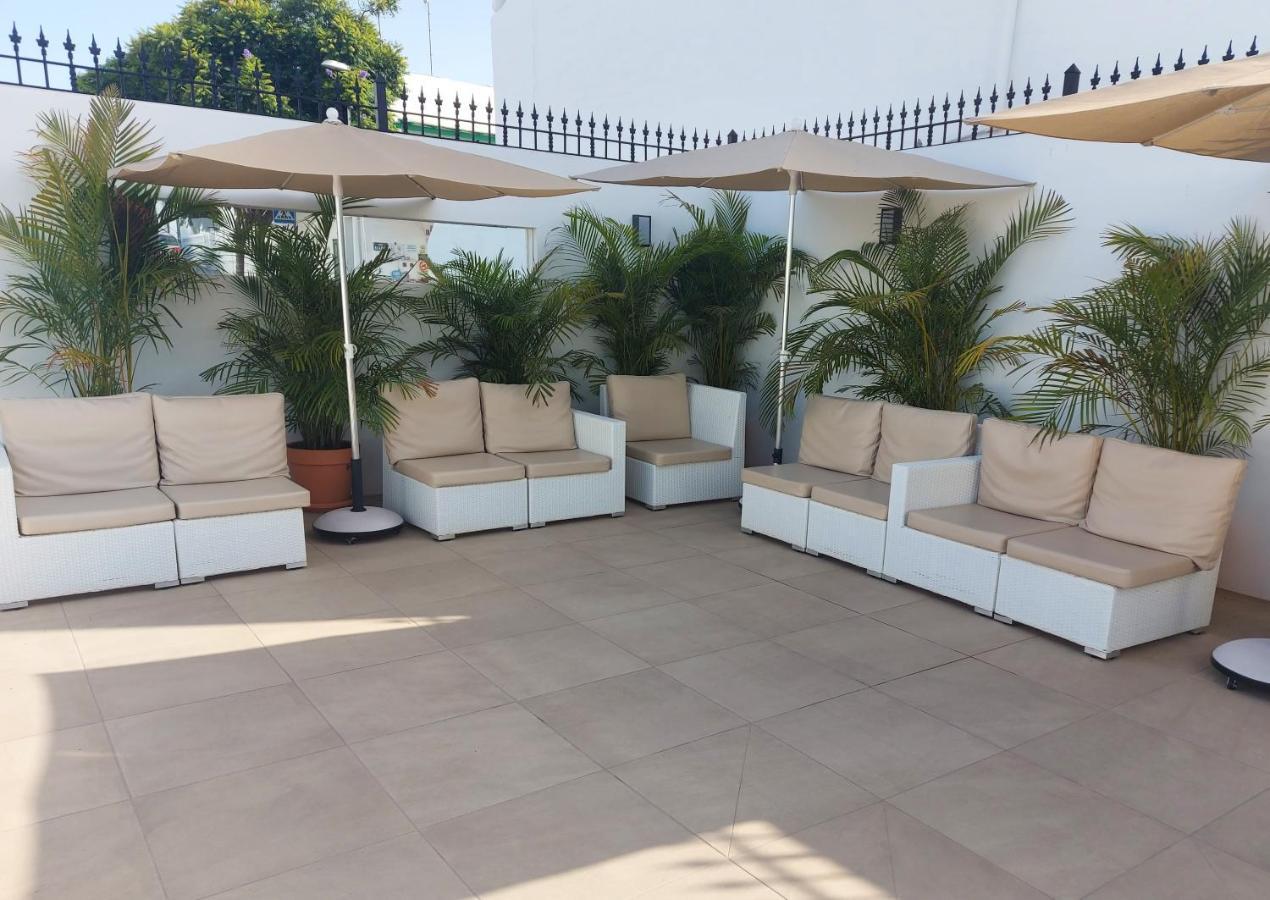 Apartamentos Acuario Sol Puerto del Carmen  Eksteriør billede